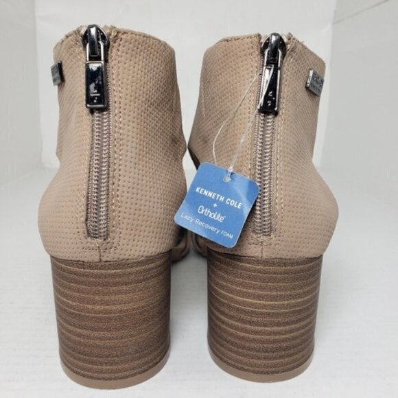 Kenneth Cole Ortholite Tan Peep Toe Zip Sandals - Picture 9 of 12